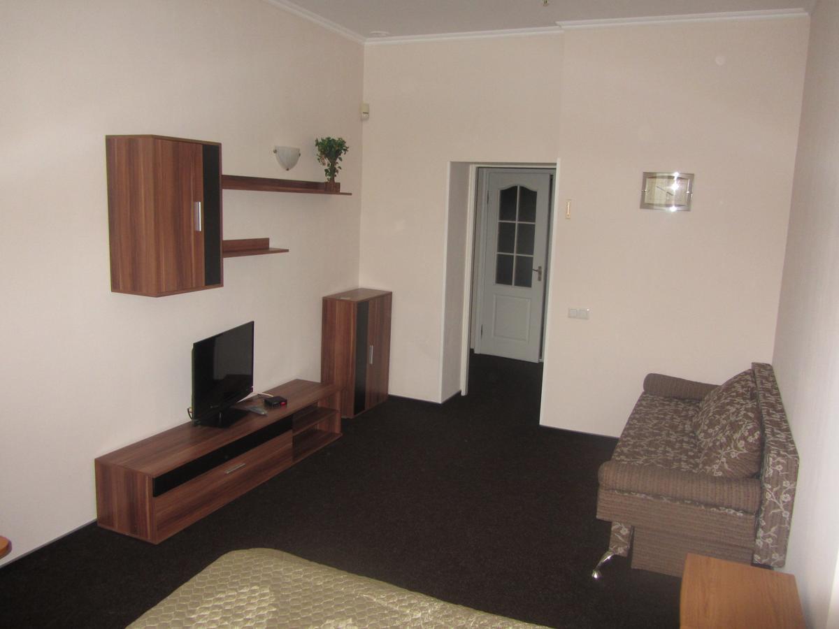 Park Hotel Κίεβο Εξωτερικό φωτογραφία