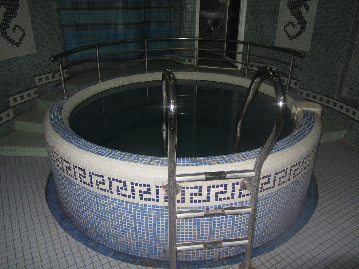 Park Hotel Κίεβο Εξωτερικό φωτογραφία